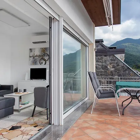 Piccolo Paradiso Tatil Evi Brezzo